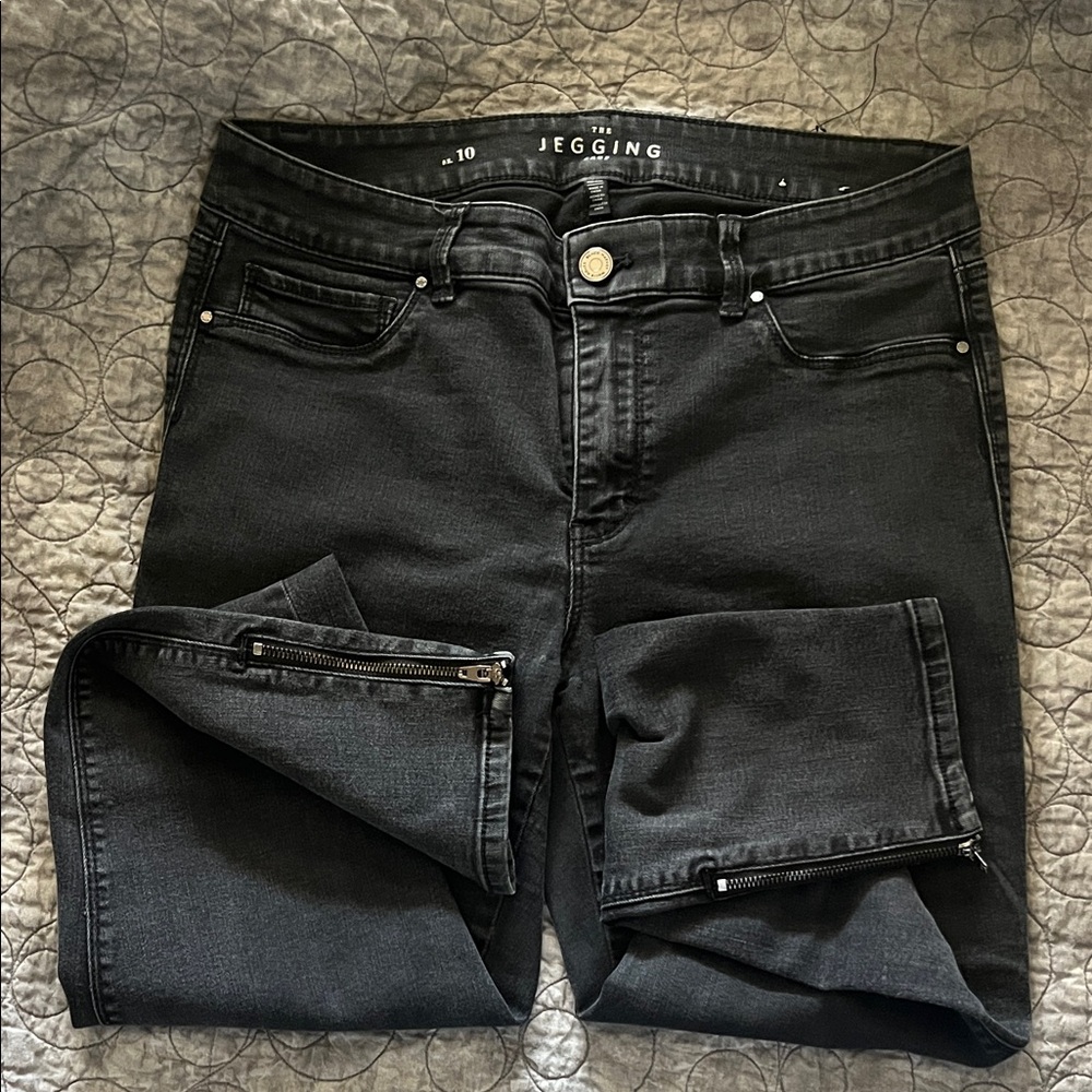 White House Black Market Dark Gray Jeggings